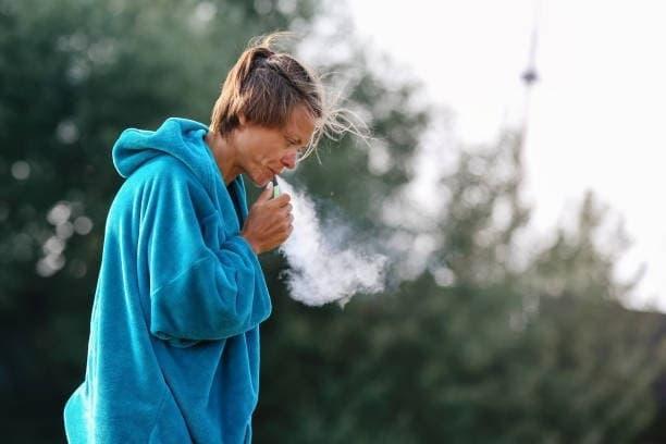 Investigating top 10 nhà cái uy tín nhất hiện nay and answering do electronic cigarettes smell in practical terms for bettors and vapers
