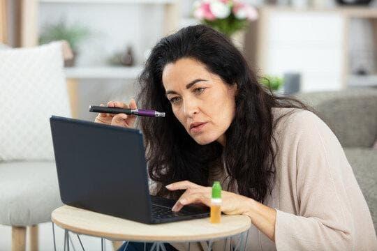 E-papierosy research update and consumer guide - can electronic cigarettes cause lung cancer and what the latest studies reveal